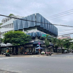 Bán nhà góc 2MT Nguyễn Thị Minh Khai Quận 1, dt: 12x18m giá 100 tỷ