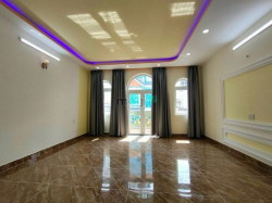 Cho thuê nhà mới HXT 39/4A Đặng Thùy Trâm P.13 Q.Bình Thạnh.