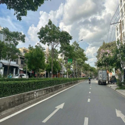 MTKD ngang 5m ngay chợ Căn Cứ 85m2 6 tầng P. Huy Thông KD đỉnh 18.5 tỷ