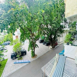 Hàng xóm Đại học ngoại giao, ở,cho thuê,bán nhà Chùa láng,52m,11,2 tỷ