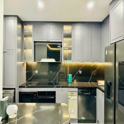 Cho thuê biệt thự Mỹ Phú 2 , có 2 mặt tiền trước sau.