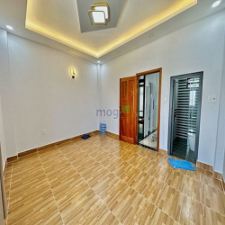 Thoại Ngọc Hầu Tân Phú 5M x 15M - 5 tầng BTCT - có thang máy chỉ 10.9