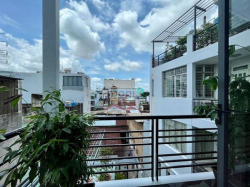 PENTHOUSE FREE từ đầu đến chân, CHỈ TÍNH TIỀN ĐIỆN - Ngay Quận Tân Phú