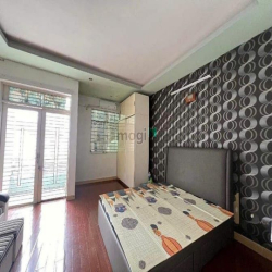 Nhà 4 tầng mới đẹp mặt đường Lê Thị Chợ Quận 7. 5*18, chỉ 10 tỷ.