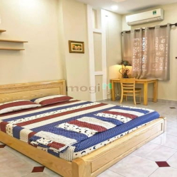 Căn Hộ Dịch Vụ 3 Lầu Sân Thượng 7,8X20M Đường Số TÂN QUI Q7.