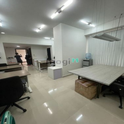Cho thuê OT 1PN 50m2 The Tresor Quận 4 nội thất văn phòng 18 triệu