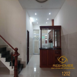 Cho thuê nhà 1 trệt 2 lầu đường Nguyễn Thành Phương giá 25tr/tháng