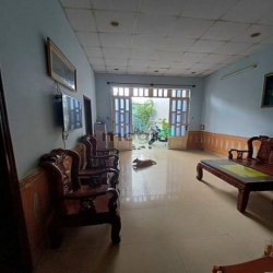 Cho thuê nhà gần chợ Cầu Đồng, Q12