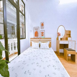 Bán CCMN Trung Kính 52mx7T- Thang máy-11 phòng khép kín-Chỉ 8.9