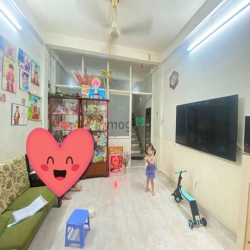 NGUYỄN THIỆN THUẬT cần bán 40m2, 3 tầng bê tông kiên cố, sổ vuông A4