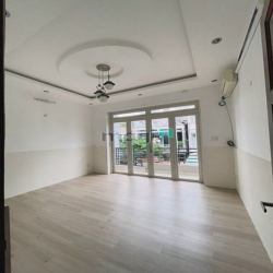 Cho thuê nhà nguyên căn - Hẻm xe tải - đường Tô Hiến Thành, Q.10