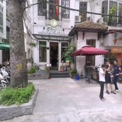 Cho thuê nhà mặt phố NGÔ THÌ NHẬM - 250M2, MT 17M, 3 TẦNG