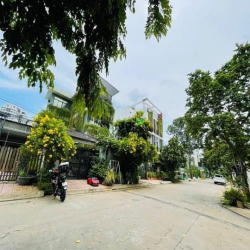 biệt Thự Mặt Tiền Bình Trưng Đông, 10x16m,3 tầng gần Lake view city,q2
