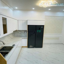 Kim Ngưu 42m 4 tầng Full đồ về ở ngay