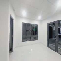 Cho thuê nhà 1 trệt 2 lầu góc 2 mặt tiền đường Lý Văn Sâm ,Biên Hòa