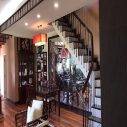 PENTHOUSE 298m2 (nhà 156m2 4PN/3WC, 142m2 sân) full nội thất gỗ 3.6Tỷ