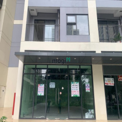 cho thuê căn shophouse diện tích lớn hấp dẫn