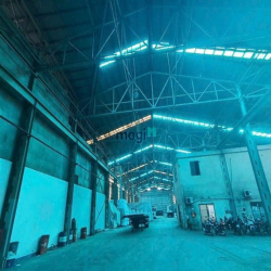 Cho thuê Kho - Xưởng 5000m2 co thể thuê lẻ . trần 14m. Có PCCC. 70k/m2