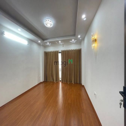 Bán nhà Phúc Lợi 60m2, 5T, MT4m, thang máy, gara, ô tô tránh, 50m phố