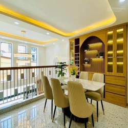 HOT ! Nhà đẹp bán gấp Thành Thái,P14,Q10.80m2.Giá2tỷ500.Sổ sẵn