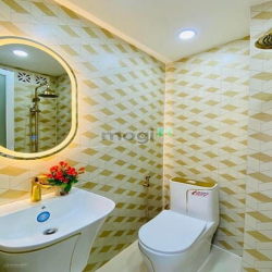 HOT ! Nhà đẹp bán gấp Thành Thái,P14,Q10.80m2.Giá2tỷ500.Sổ sẵn