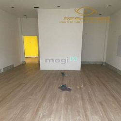 Cho thuê mặt bằng đẹp 8m ngang trung tâm Biên Hoà.
