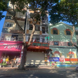 Bán gấp - Nhà 3 lầu và sân thượng mặt tiền Nguyễn Trãi, Cần Thơ