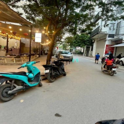 Bán nhà đẹp ngõ 286 Nguyễn Xiển, ô tô vào, 50m2, 4 tầng, 12.8 tỷ