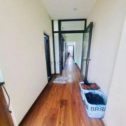 Bán gấp căn hộ Lô góc phố Nguyễn Ngọc Doãn 70m2