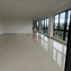 Cho thuê nhà 3 tầng có thang máy 2MT đường Nguyễn Phước Lan, Hòa Xuân