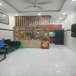 Nhà Hẽm 5m Lũy Bán Bích 4x10 40m2 CN 3 Lầu ST Giá 5 Tỷ Hình Thật