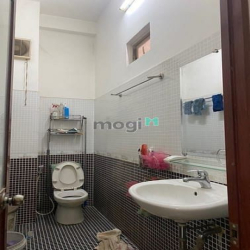 Bán Nhà 2 lầu -Nguyễn Văn Quỳ -Quận 7,Hoàn công 65,2m