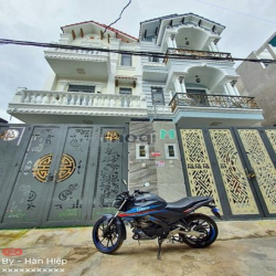 Bán nhà mới , 2 lầu , hẻm xe hơi đường 146 , Lã Xuân Oai ,TNPA, Q9