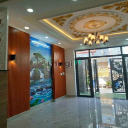 Bán nhà mới , 2 lầu , hẻm xe hơi đường 146 , Lã Xuân Oai ,TNPA, Q9