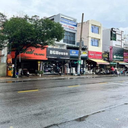 Bán nhà mặt tiền chỉ 8 tỷ đang cho thuê 23tr