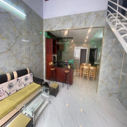 Nhà đẹp ở liền ngay ngã 4 Thủ Đức, Hiệp Phú.q9, 70m2 nhiỉn 4 tỷ gần