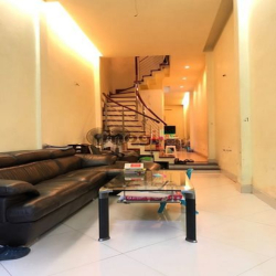 Bán nhà ngõ 17 Tạ Quang Bửu, DT 65m2 x 4 tầng, tiện kinh doanh & VP