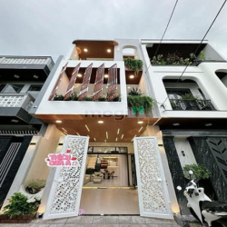 Bán gấp nhà đẹp 585 Sư Vạn Hạnh, 78m2, 4tỷ350tr, sổ sẵn, 1 trệt 2 lầu