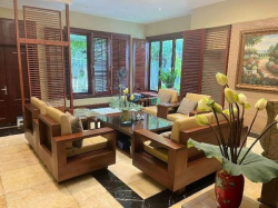 Bán biệt thự phố Minh Khai, LÔ GÓC, VỈA HÈ, 180m2 x 5 tầng, 47 tỷ