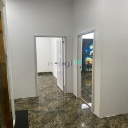 Rẻ nhất Vinhomes Q9 - nhà phố hoàn thiện 94m2 có thang máy chỉ 25tr