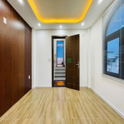 Căn cực đẹp đ.Nguyễn Tư Giản P.12 q.Gò Vấp, 120m2, 3tỷ550,sổ hồng.