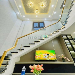 Căn cực đẹp đ.Nguyễn Tư Giản P.12 q.Gò Vấp, 120m2, 3tỷ550,sổ hồng.