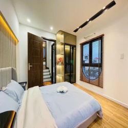 Căn cực đẹp đ.Nguyễn Tư Giản P.12 q.Gò Vấp, 120m2, 3tỷ550,sổ hồng.