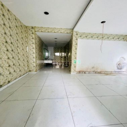 Cho thuê biệt thự gần Nguyễn Văn Trỗi, PN,17x35m, 1500m2, 110tr