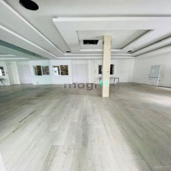 Cho thuê biệt thự gần Nguyễn Văn Trỗi, PN,17x35m, 1500m2, 110tr