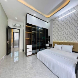 Bán nhà đường Phạm Văn Bạch phường 12, Gò Vấp, 70m2,- 5 tầng mới cáu