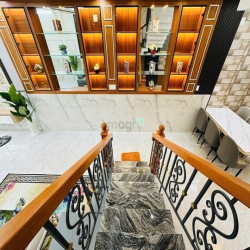 Bán nhà đường Phạm Văn Bạch phường 12, Gò Vấp, 70m2,- 5 tầng mới cáu