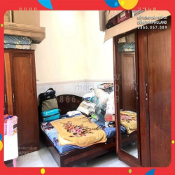 TB. 6x triệu/m2. Nhà 135m2, 3T, ngang 5.2M, nở hậu, gần MT Cộng Hòa.