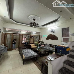 Bán nhà 5.8 tỷ Minh Khai 42m2 ngõ ba gác phi