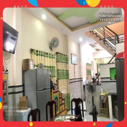 TB. 6x triệu/m2. Nhà 135m2, 3T, ngang 5.2M, nở hậu, gần MT Cộng Hòa.